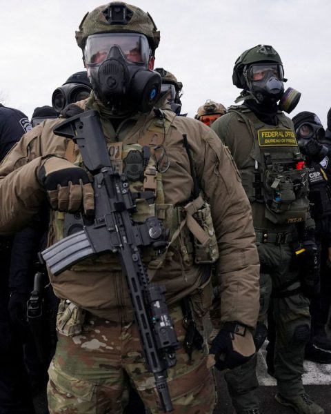 Кристи Ноэм поставила иммиграцию превыше всего остального в обширном портфеле министерства внутренней безопасности. Но это не стало причиной её падения.