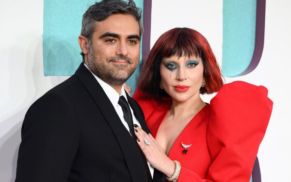 Леди Гага намекнула на скорую свадьбу в эфире радиошоу Бруно Марса «Romantic Radio».