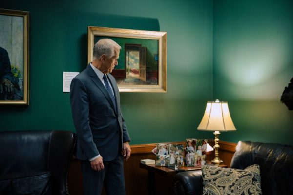 «Я не ворчу, я просто оптимизирую»: Том Тиллис не хочет слышать, что он делает недостаточно для того, чтобы бросить вызов Дональду Трампу.