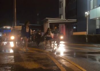 «Спасите наших девочек»: болельщики призывают принять меры в отношении женской сборной Ирана по футболу в Австралии.