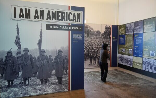 Макрон заявил, что Франция разрешит временное размещение самолетов, вооруженных ядерным оружием, у европейских союзников.