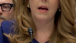 Назначение Минс на должность главного хирурга США застопорилось, поскольку сенаторы ставят под сомнение ее опыт и позицию по вопросам вакцинации.