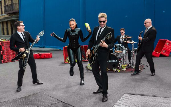 Megan Thee Stallion рассказывает о своем дебюте на Бродвее, ремиксе Juvenile и о том, как «приспособиться к стилю Nickelback» для новой песни Flamin' Hot Cheetos. Megan Thee Stallion рассказывает о своем дебюте на Бродвее, ремиксе Juvenile и о том, как «приспособиться к стилю Nickelback» для новой песни Flamin' Hot Cheetos.