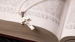 Родители опасаются, что их дети, родившиеся в США, могут стать «лицами без гражданства», если Трамп выиграет дело о правах по рождению.