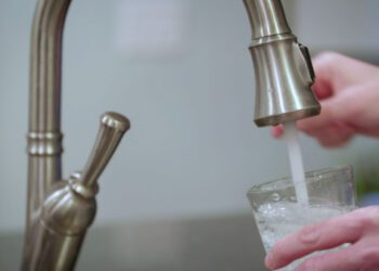 Потенциально токсичные «вечные химикаты» могут нанести вред детям в критический период развития костей.