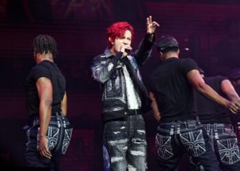 Прочитайте полное письмо Хисына к фанатам по поводу ухода из ENHYPEN: «Я в курсе опасений».