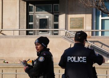 Студенты ROTC из Университета Олд Доминион обезвредили и уничтожили стрелка, в результате чего один человек погиб и двое получили ранения.