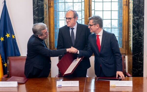 Испания закрыла свое воздушное пространство для американских самолетов, участвующих в войне с Ираном. Испания закрыла свое воздушное пространство для американских самолетов, участвующих в войне с Ираном.