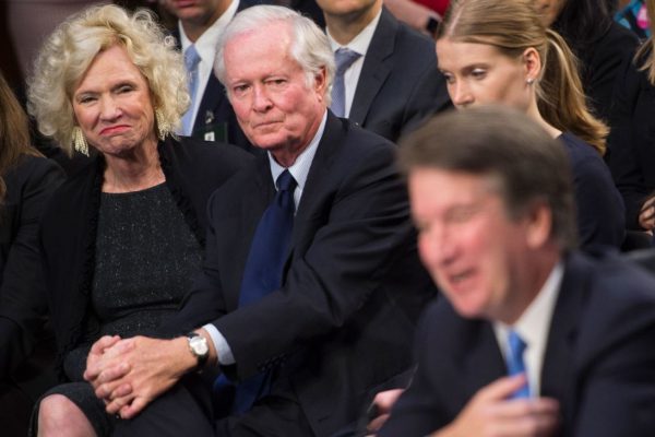 Судьи Верховного суда рассмотрят будущее гражданства по рождению. Вот как их семьи попали в Америку.