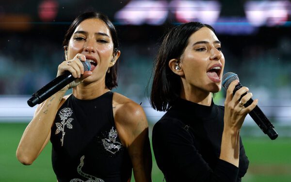 Группа The Veronicas записала кавер на песню Sombr «12 to 12» для программы «Like A Version» на радиостанции triple j.
