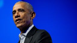 Администрация Трампа отозвала иски против юридических фирм, связанных с демократами и другими противниками Трампа.