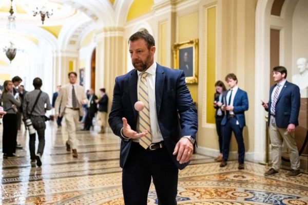 Трамп уволил Ноэм на фоне растущего недовольства среди чиновников Белого дома и законодателей-республиканцев.