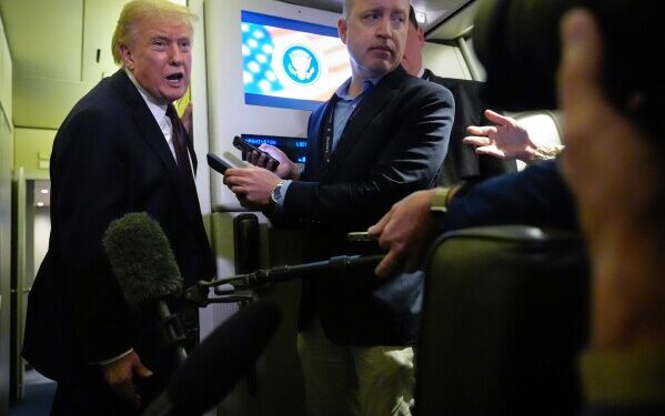 Команда Трампа оказывает давление на СМИ: Расскажите историю войны так, как мы её видим.