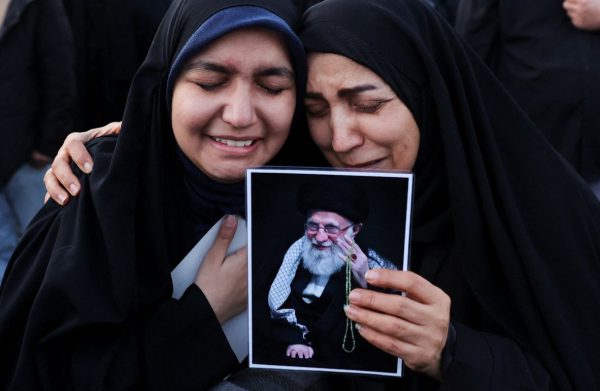 Две недели войны: подробности рискованного решения Трампа атаковать Иран — и попытки сдержать последствия