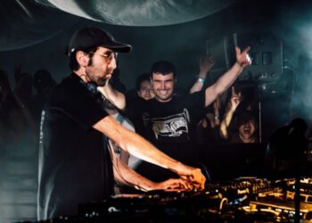 Посмотрите выступление Фреда и Томаса Бангальтера в полном составе из лондонского Александра-паласа: «Это было лучшее шоу в моей жизни!» Посмотрите выступление Фреда и Томаса Бангальтера в полном составе из лондонского Александра-паласа: «Это было лучшее шоу в моей жизни!»