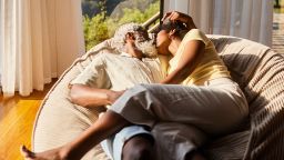 Почему сексуальная новизна не обязательно должна отпугивать пары, состоящие в длительных отношениях.