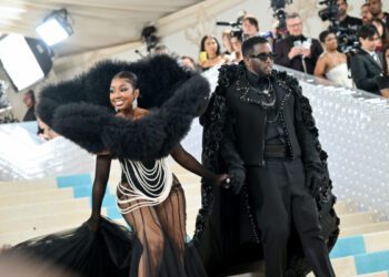 Янг Майами защищает свое решение написать письмо в поддержку Дидди после суда по делу о торговле людьми: «Человек, которого я встретил, изменился».