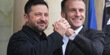 Зеленский заявляет, что Украина ожидает одобрения Белого дома по соглашению с США о производстве беспилотников.