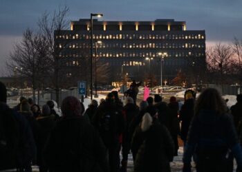 Десять действующих и бывших мексиканских чиновников обвиняются в США в пособничестве наркоторговле.