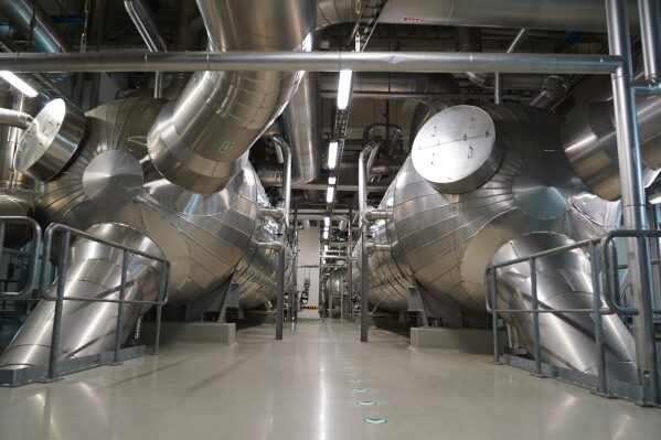 Вскоре в 1,9 миллиарда лет отложенных ядерных отходов будет создано первое в мире постоянное хранилище ядерных отходов.