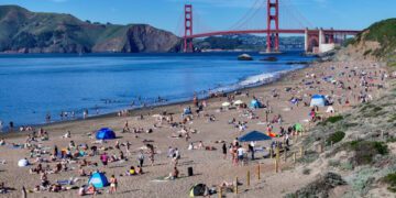 Приближается супер-Эль-Ниньо. Вот как повышение температуры океана может изменить погоду в вашем регионе.