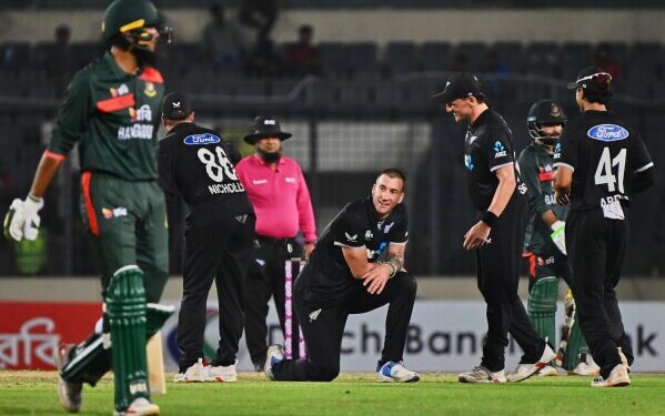 Авиакомпания добавляет двухъярусные кровати для пассажиров эконом-класса, но запрещает закуски, запахи и объятия.