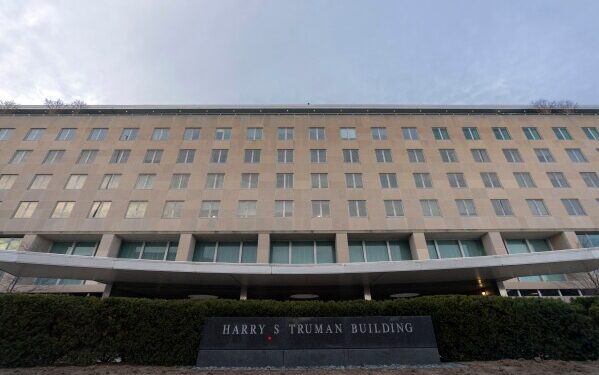 Американская журналистка Шелли Киттлсон была освобождена неделю назад после похищения в Ираке, сообщил Рубио. Американская журналистка Шелли Киттлсон была освобождена неделю назад после похищения в Ираке, сообщил Рубио.