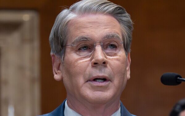 Анализ: В 80-х годах США обеспечивали защиту иранских кораблей в Ормузском проливе. Смогут ли они сделать это снова?