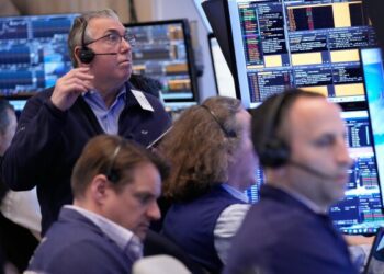 Эксклюзив AP: Глава энергетического агентства предупреждает, что в Европе «осталось запасов авиационного топлива примерно на 6 недель». Эксклюзив AP: Глава энергетического агентства предупреждает, что в Европе «осталось запасов авиационного топлива примерно на 6 недель».