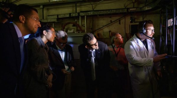 В то время как четыре астронавта стремятся войти в историю на Луне, Трамп рекомендует сократить бюджет НАСА.