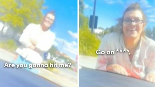 Автомобиль резко сворачивает с дороги, пытаясь избавиться от женщины, цепляющейся за капот.