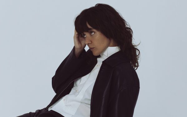 Кортни Барнетт расширяет свой тур «Creature of Habit» 2026 года, добавляя австралийские гастроли. Кортни Барнетт расширяет свой тур «Creature of Habit» 2026 года, добавляя австралийские гастроли.