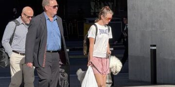 Дочь рассказала присяжным, что мать попросила ее «быть начеку» перед тем, как ей дали смертельный коктейль.