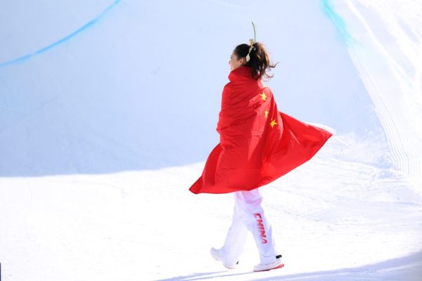 Эйлин Гу – на вершине своего вида спорта. Теперь она намерена сразиться со «плохими парнями».