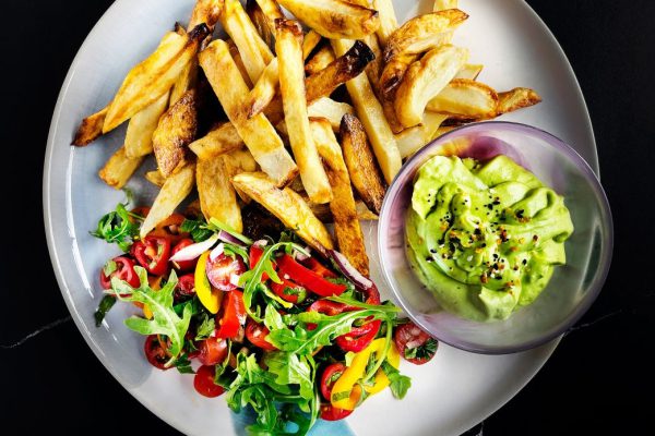 Даже одна ежедневная порция ультрапереработанных продуктов может повысить риск развития деменции.