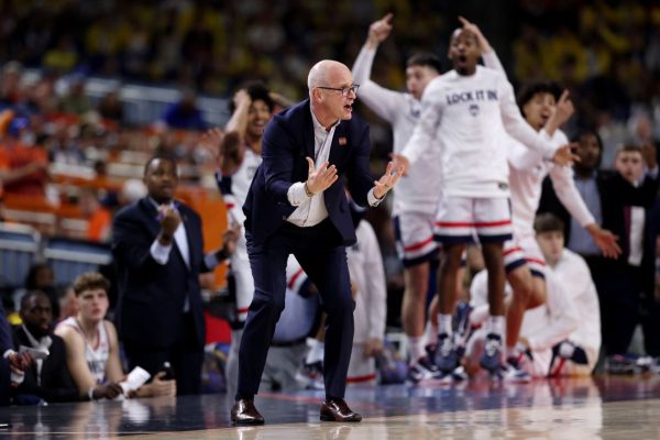 В противостоянии с «монстрами» из Мичигана команда UConn оказалась в неожиданном положении аутсайдера.