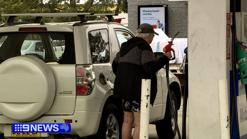 Фермеры предупреждают о нехватке продовольствия, поскольку вынуждены покидать поля из-за нехватки топлива.