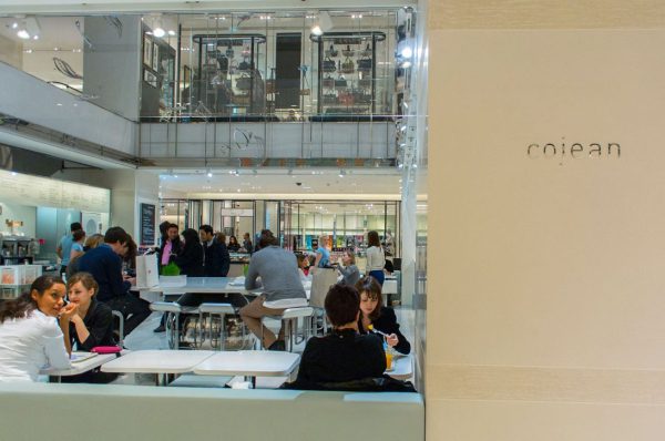 Потребление фастфуда стремительно растёт в колыбели высокой кухни. Какой ужас!