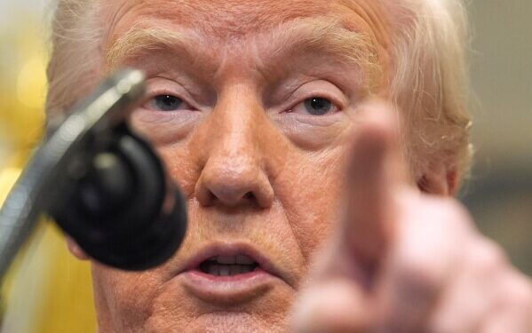 Полный состав федерального апелляционного суда не будет пересматривать вердикт по делу о клевете против Трампа на сумму 83 миллиона долларов.