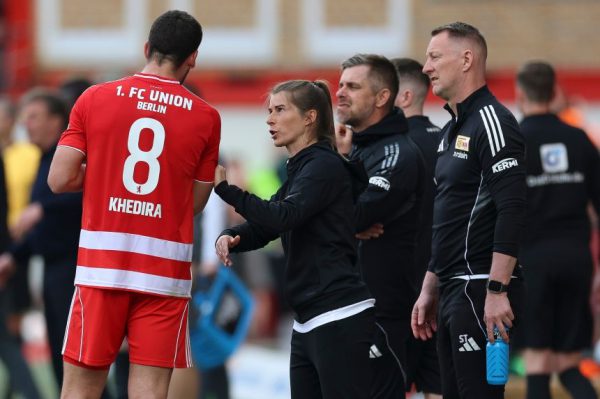 Многие называют её «футбольной богиней», однако сексизм, ненависть и женоненавистничество по-прежнему преследуют эту выдающуюся футболистку.