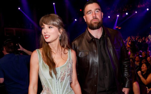 Вот как отреагировал Трэвис Келси, когда кто-то назвал Тейлор Свифт своей «женой».