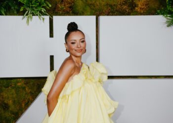 Вот почему сцены Кэт Грэм в роли Дианы Росс были вырезаны из биографического фильма о Майкле Джексоне.