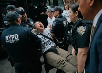 Представитель «Хезболлы» заявил, что группировка не будет соблюдать никакие соглашения, достигнутые в ходе ливано-израильских переговоров в США. Представитель «Хезболлы» заявил, что группировка не будет соблюдать никакие соглашения, достигнутые в ходе ливано-израильских переговоров в США.