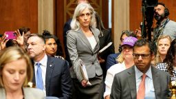 Министерство здравоохранения и социальных служб США отклонило публикацию исследования, показывающего, что вакцины от COVID-19 предотвращают госпитализации и обращения в отделения неотложной помощи.