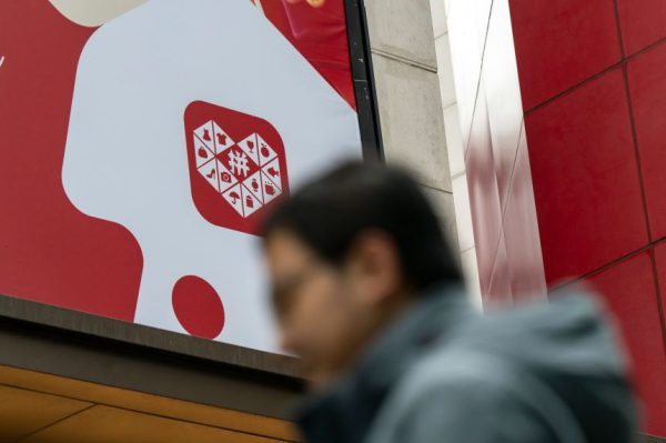 Как какой-то невкусный торт спровоцировал кризис доставки еды в Китае