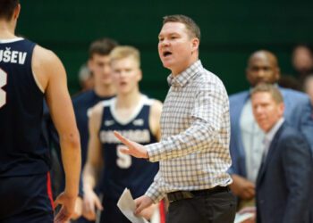 Как десятилетия, проведенные в «Гонзаге», подготовили Томми Ллойда к выходу в «Финал четырех» в Аризоне — и почему он отказался от предложения Университета Северной Каролины.