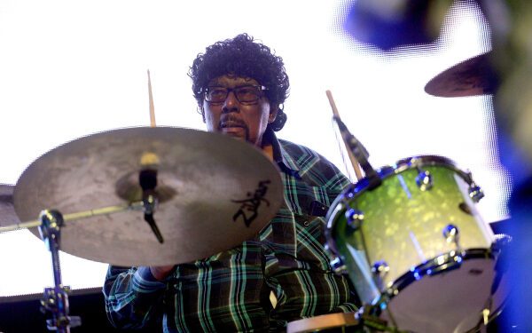 Легендарный барабанщик Джеймс Гэдсон, аккомпанировавший Диане Росс, Биллу Уизерсу и Марвину Гэю, скончался в возрасте 86 лет.