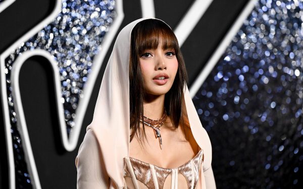 LISA и Anyma анонсировали совместную композицию «Bad Angel», которая выйдет как раз к Coachella. LISA и Anyma анонсировали совместную композицию «Bad Angel», которая выйдет как раз к Coachella.