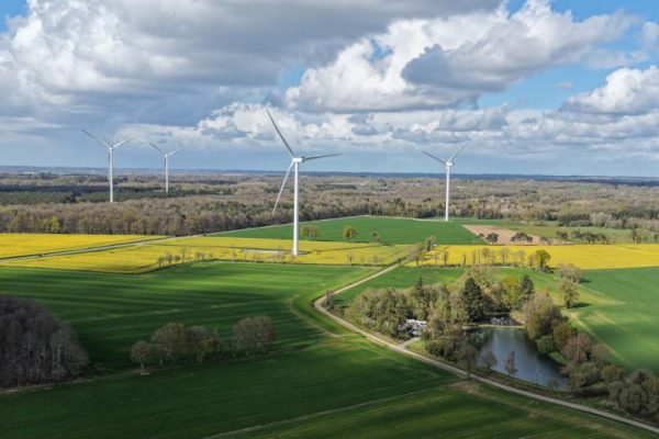 «Это как зависеть от наркодилера»: зависимость мира от нефти и газа выявила опасную уязвимость.