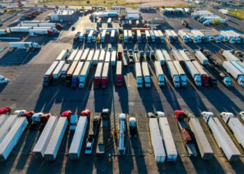 «Это как зависеть от наркодилера»: зависимость мира от нефти и газа выявила опасную уязвимость.